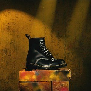 Dr. Martens L.E. 1460 CBGB  Punk Boots US M 10